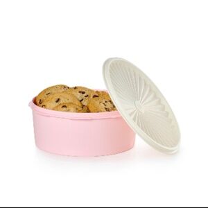 NWT Tupperware Vintage Servalier Stacking Canister - Pink